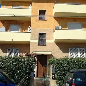 Bb Smallville Bed & Breakfast Fiumicino